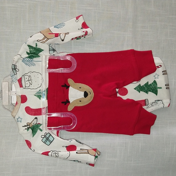 Christmas Reindeer Baby Newborn 2pc set Long Sleeve Bodysuit And Red Pants - Picture 3 of 12